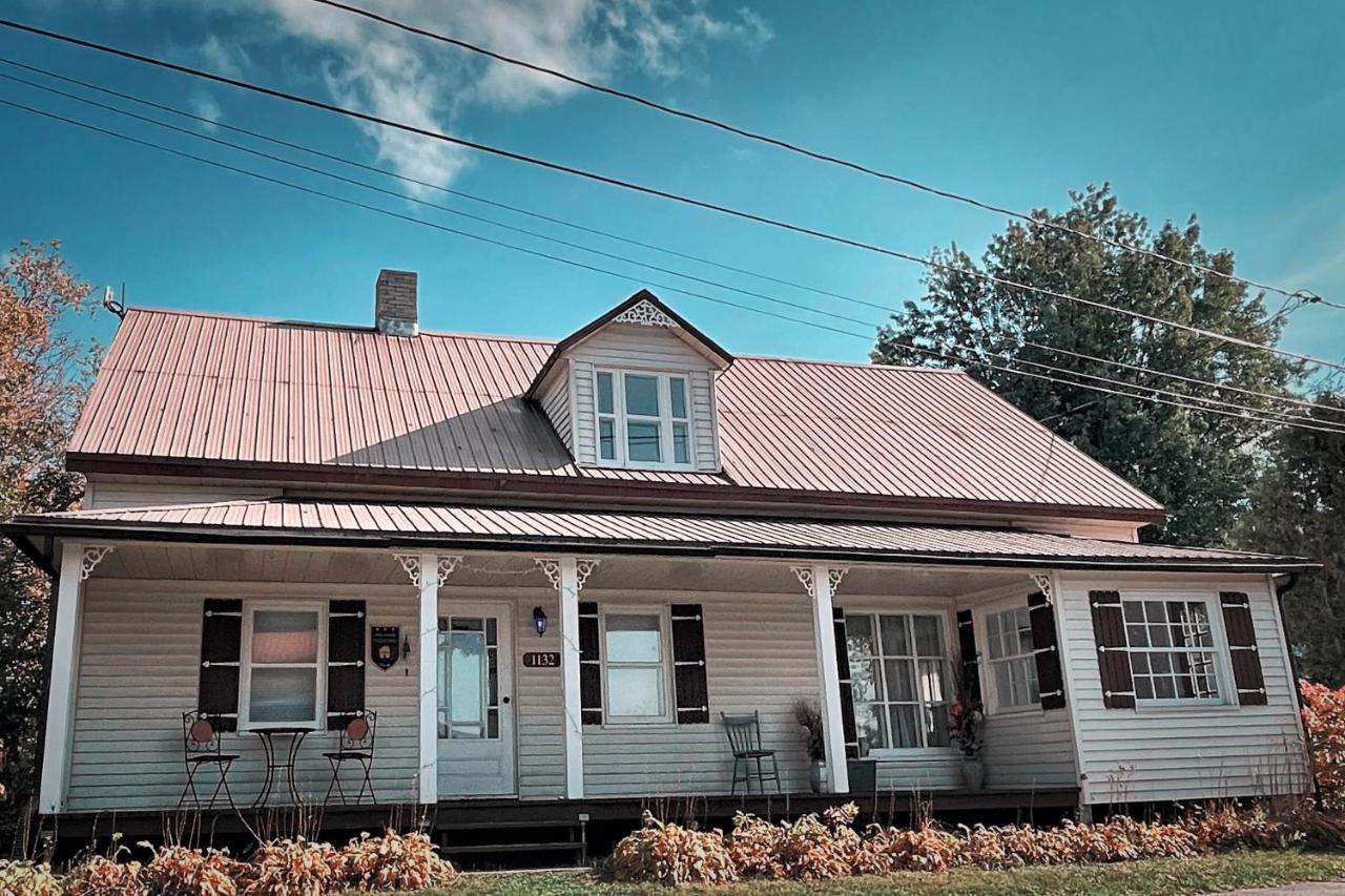 Villa Chalet Centenaire Mauricie Saint Roch de Mekinac Exterior foto